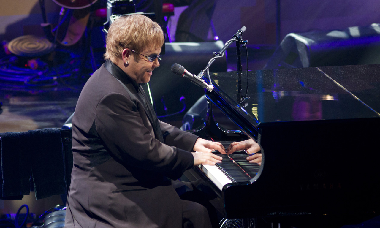 Elton John Photo