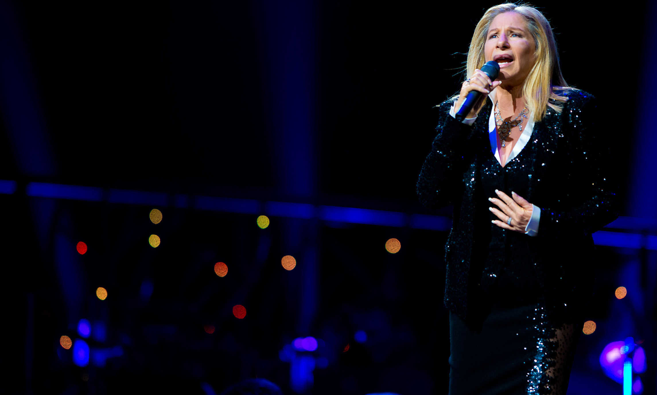 Barbra Streisand Photo